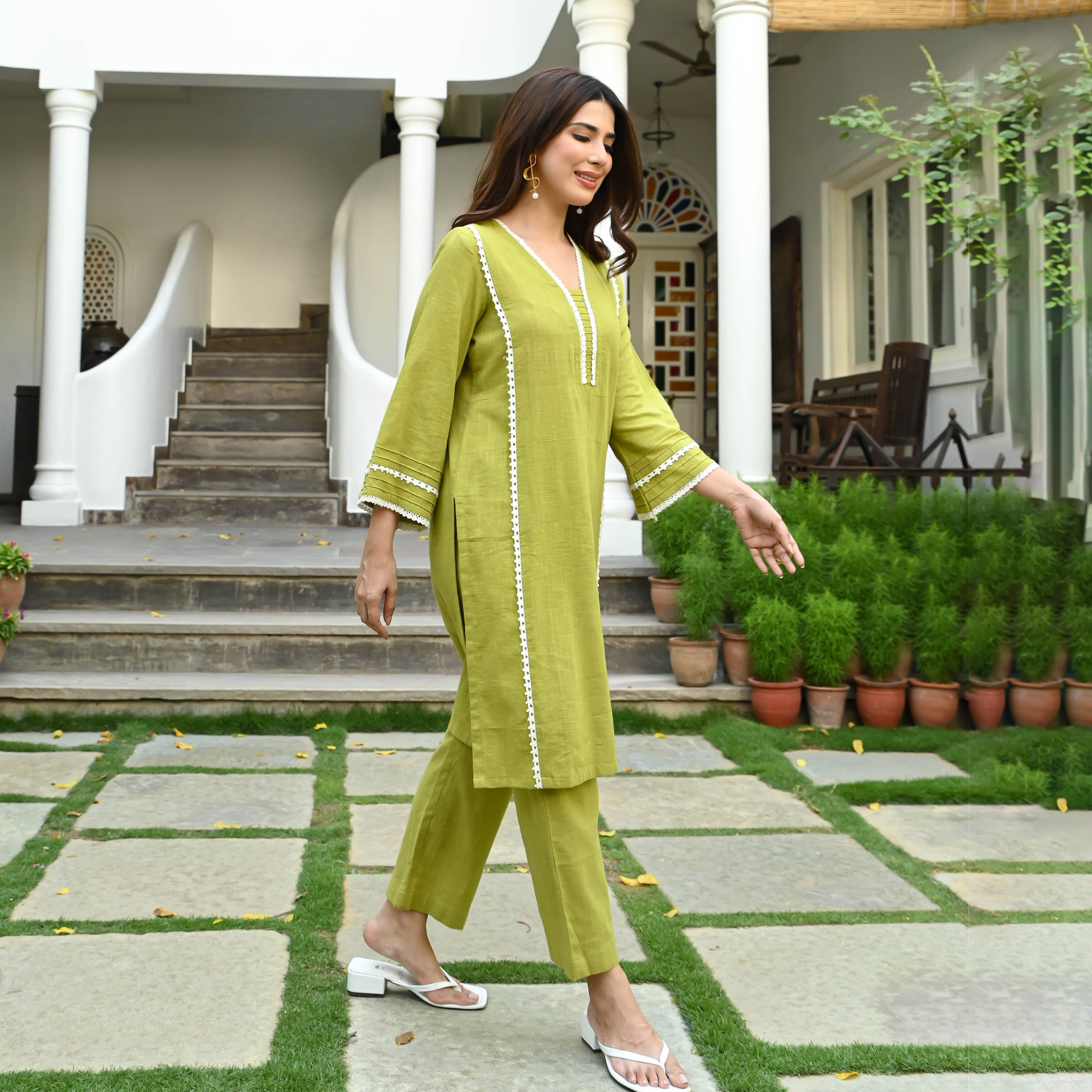 Bunaai Cotton Georgia Kurta Set